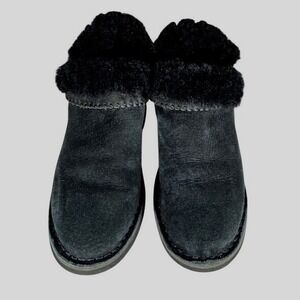 UGG Women's Black Suede Shearling Lined Ankle Boots Fold Over Cuff - 8.5